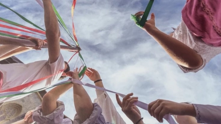 Albistegia: 2025-12-16