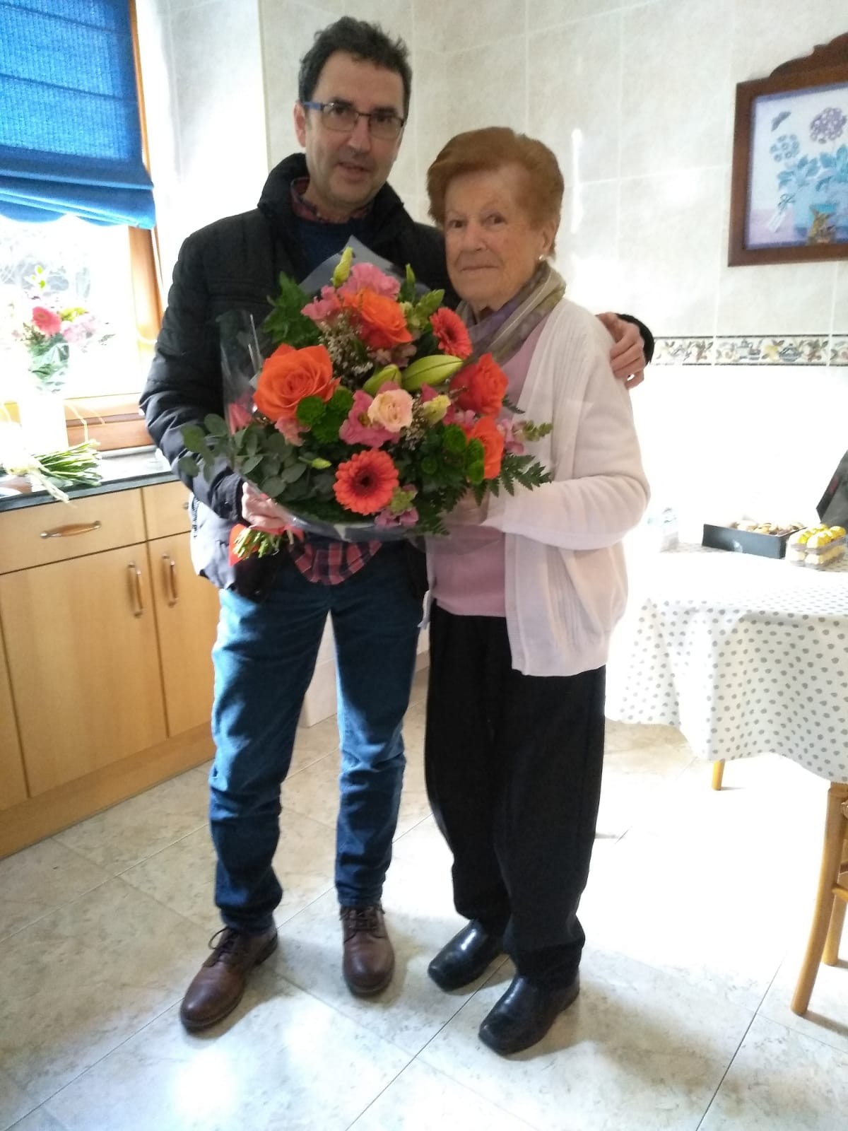 Mari Karmen Larrañagak 100 urte bete ditu, zorionak!