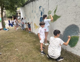Euskal Herriaren burujabetza aldarrikatzeko, mural margoketa egin dute