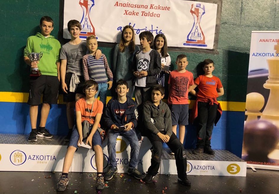Arrasate-Arlutzeko gazteak azpitxapeldun Gaztedi torneoan