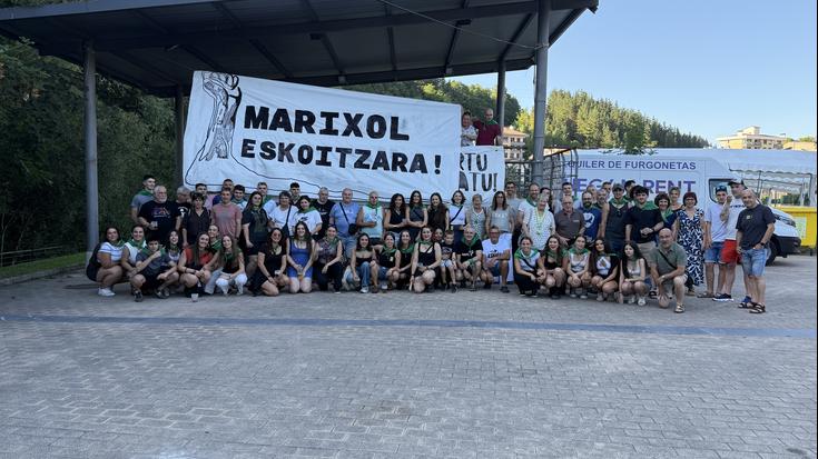 Marixol Iparragirreri elkartasuna adieraziz hasi dituzte jaiak txosnagunean
