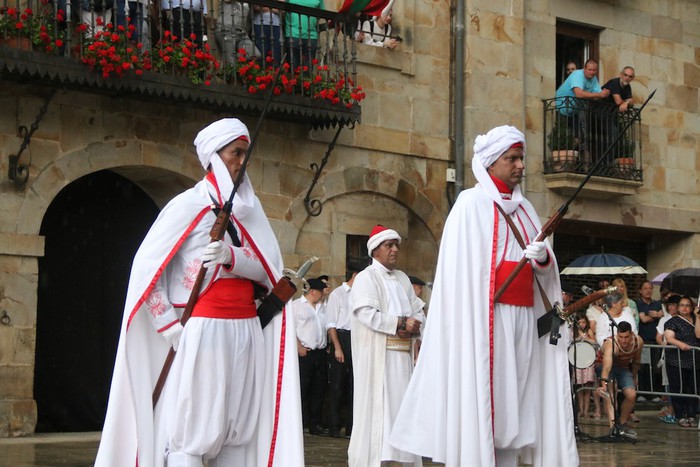 Mairuaren Alardea egin dute Antzuolan - 112