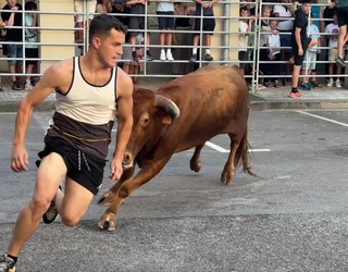 Antzuolarrak ez dira kikildu bigantxen aurrean