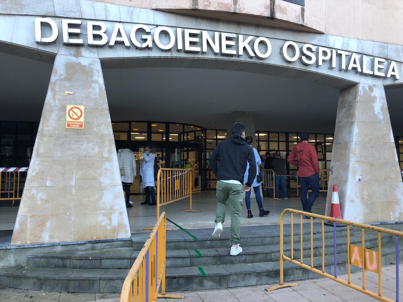 Debagoienean ospitaleratzeen %42a koronabirusagatik da