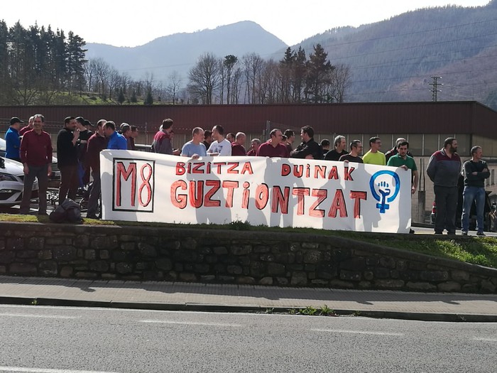 "Emakumeek lan munduan sufritzen duten diskriminazio egoera" salatzeko mobilizazioak Chinchurretan