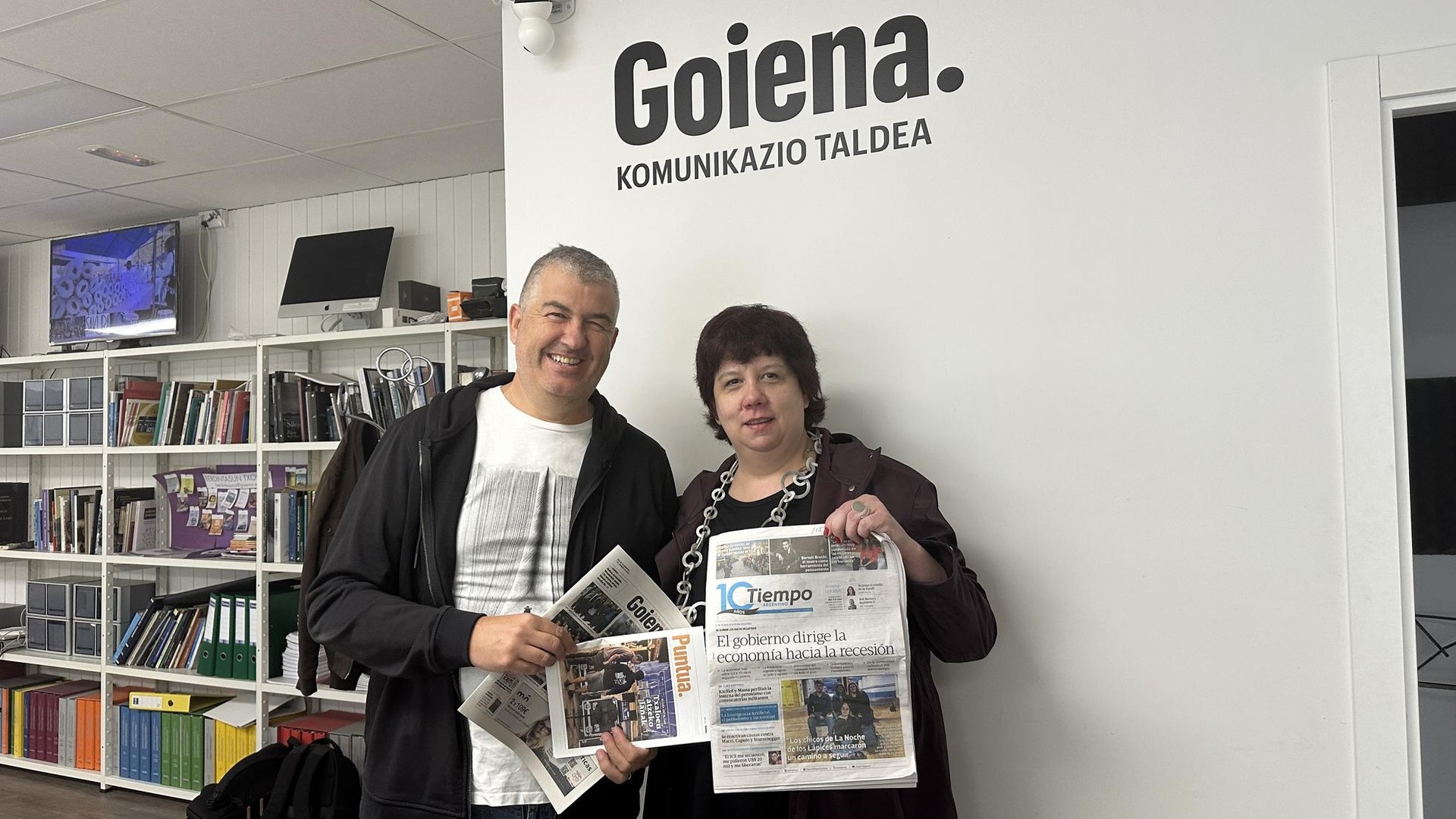 'Tiempo Argentino' hedabideko presidenteak Goiena bisitatu du