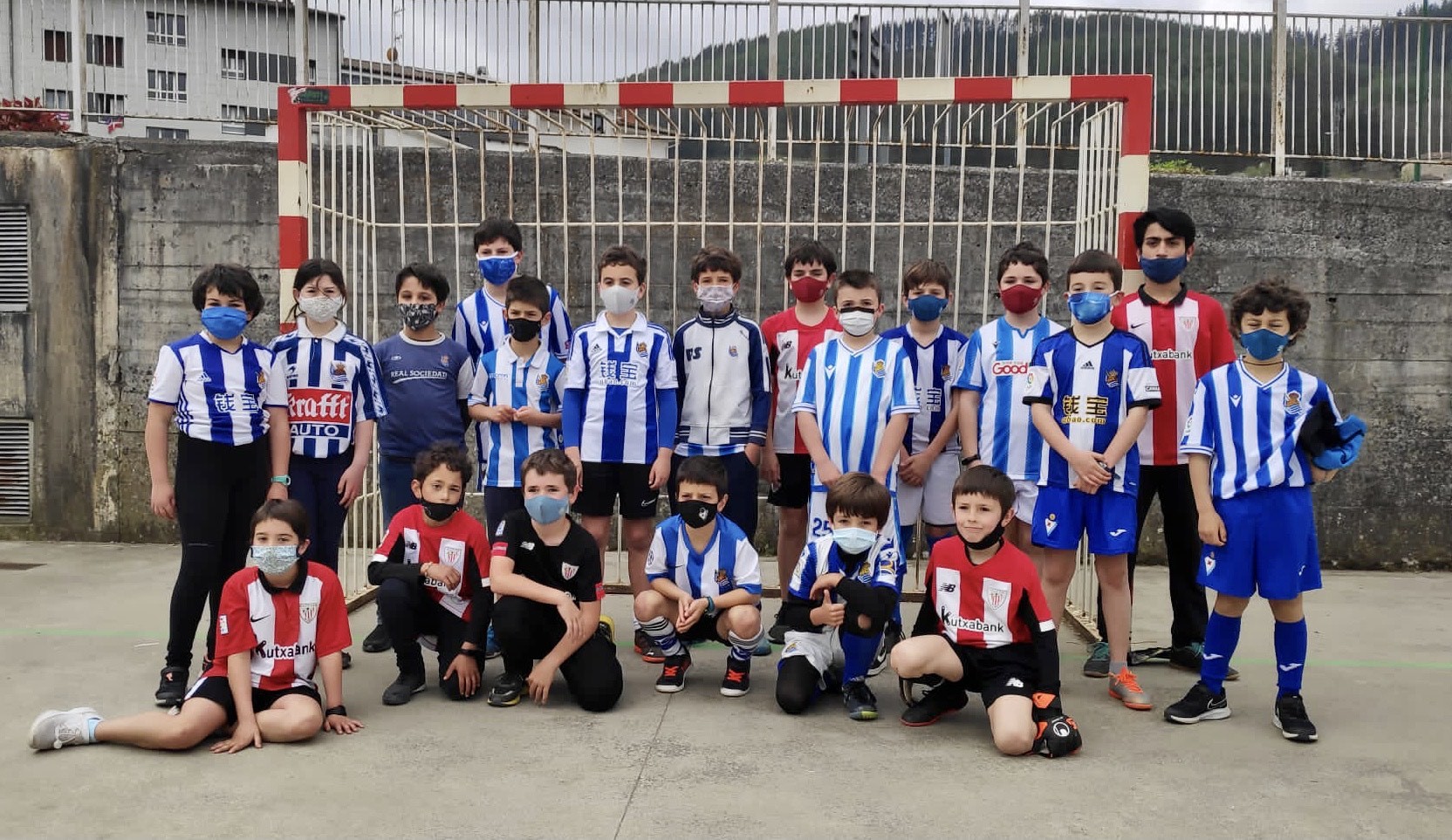 Athleticen eta Realaren arteko derbirako motorrak berotu dituzte