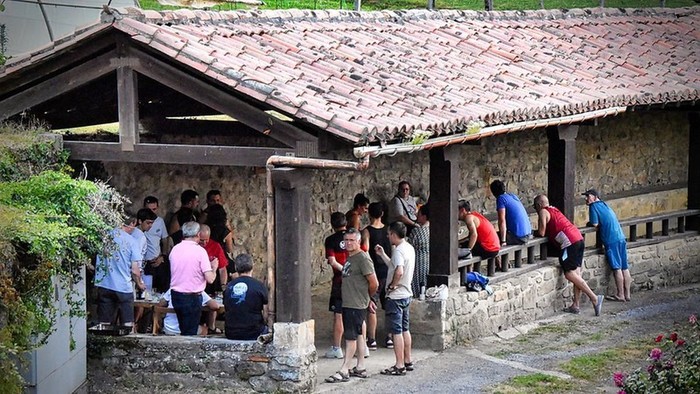 Uztaileko ekintzei begira jarrita daude Toki Eder jubilatu elkartekoak