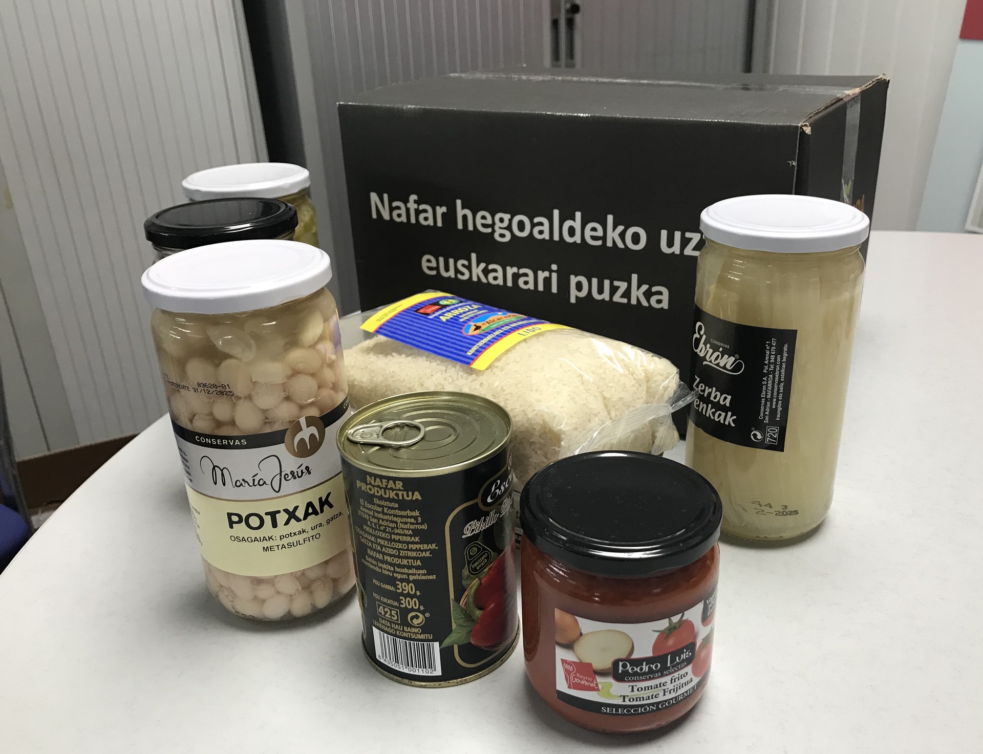 'Nafar hegoaldeko uzta eskutik eskura' kanpaina martxan da