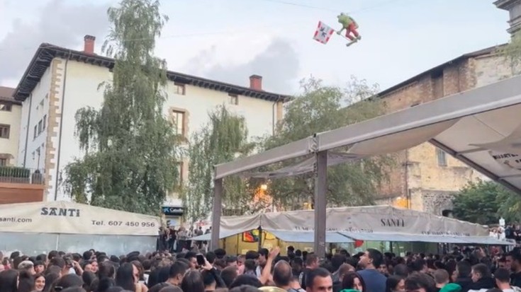Txantxikuak eta danbor hotsek emango diete hasiera ofiziala herriko jai nagusiei