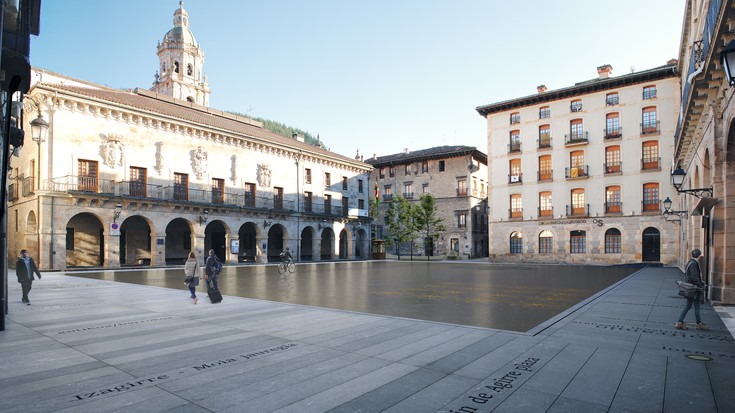 San Martin Agirre plaza eraberritzeko proposamena hautatu dute