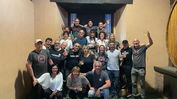 Arrasateko Ttakun txalaparta taldeak Txotxparta ospatu du Zabolain sagardotegian