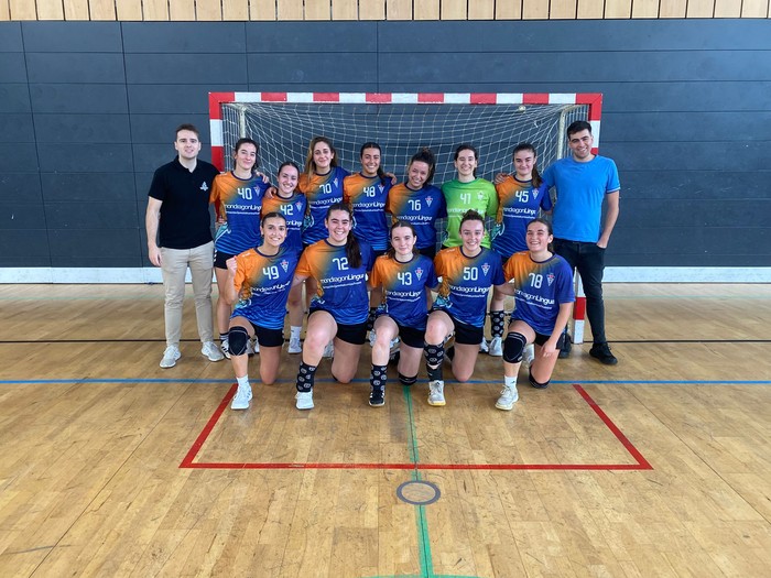 Eskubaloiko senior mailako nesken maila igoera jokoan Labegaraietan