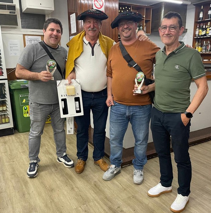 Agarre eta Calzon Elkarte Arteko Mus Txapelketako irabazleak