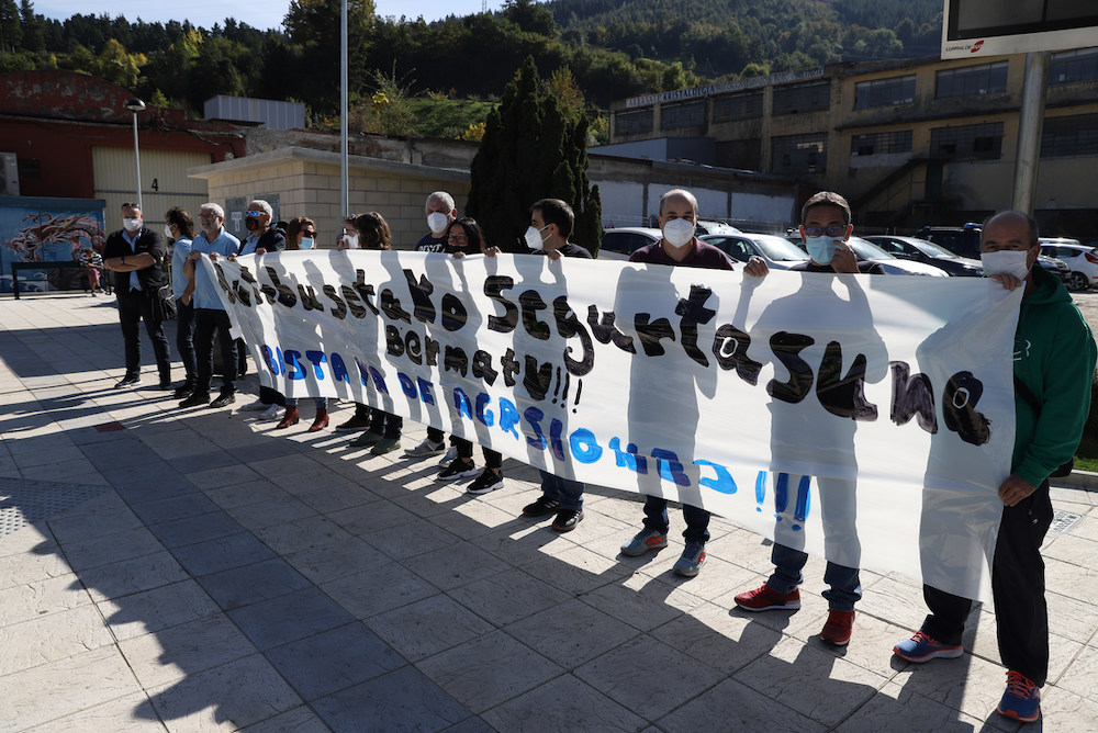 "Eraso larria" salatu dute Avanza enpresako autobus gidariek