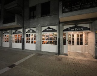 Pau Berri jatetxean, bi pertsonarendako otordua
