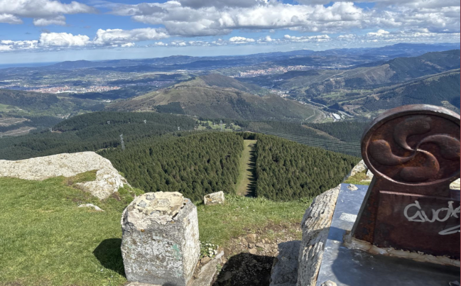 Kantsatzeke mendi taldeak Enkarterrietara egingo du apirileko irteera