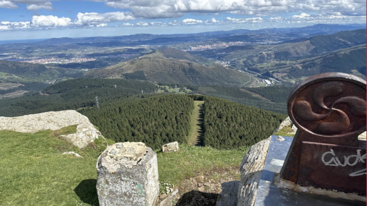 Kantsatzeke mendi taldeak Enkarterrietara egingo du apirileko irteera