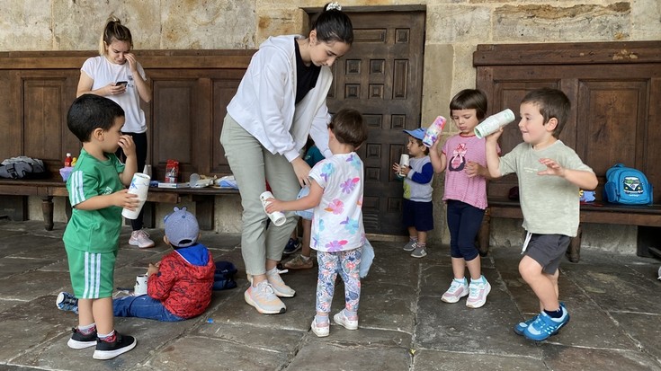 Ekintzez beteriko uda izango dute Aramaioko haurrek