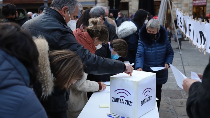 Zuntz optikoa eskatu dute alde zaharreko bizilagunek