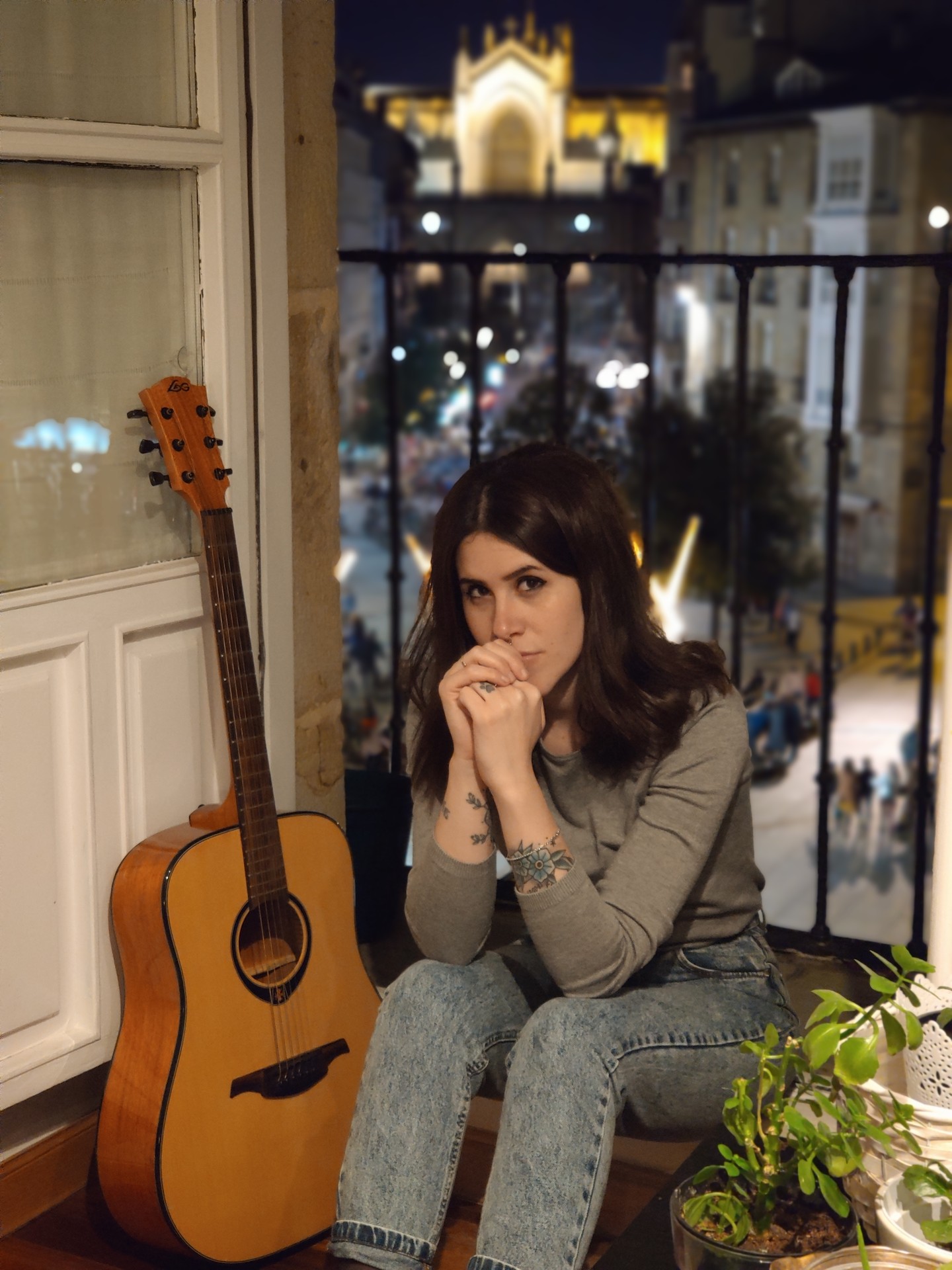 Libe Valverde: "Egun entzuten dudan musika aitari zor diot"