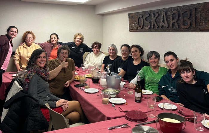 Herriko askotariko espazioetan aritu ziren dantza eta dantza zapatuan egun osoz