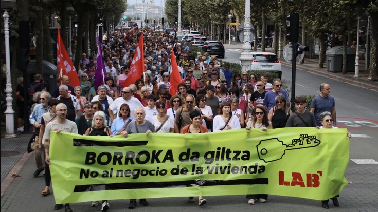 ELAk jakinarazi du greba orokorra deituko duela eta LAB ere prest agertu da