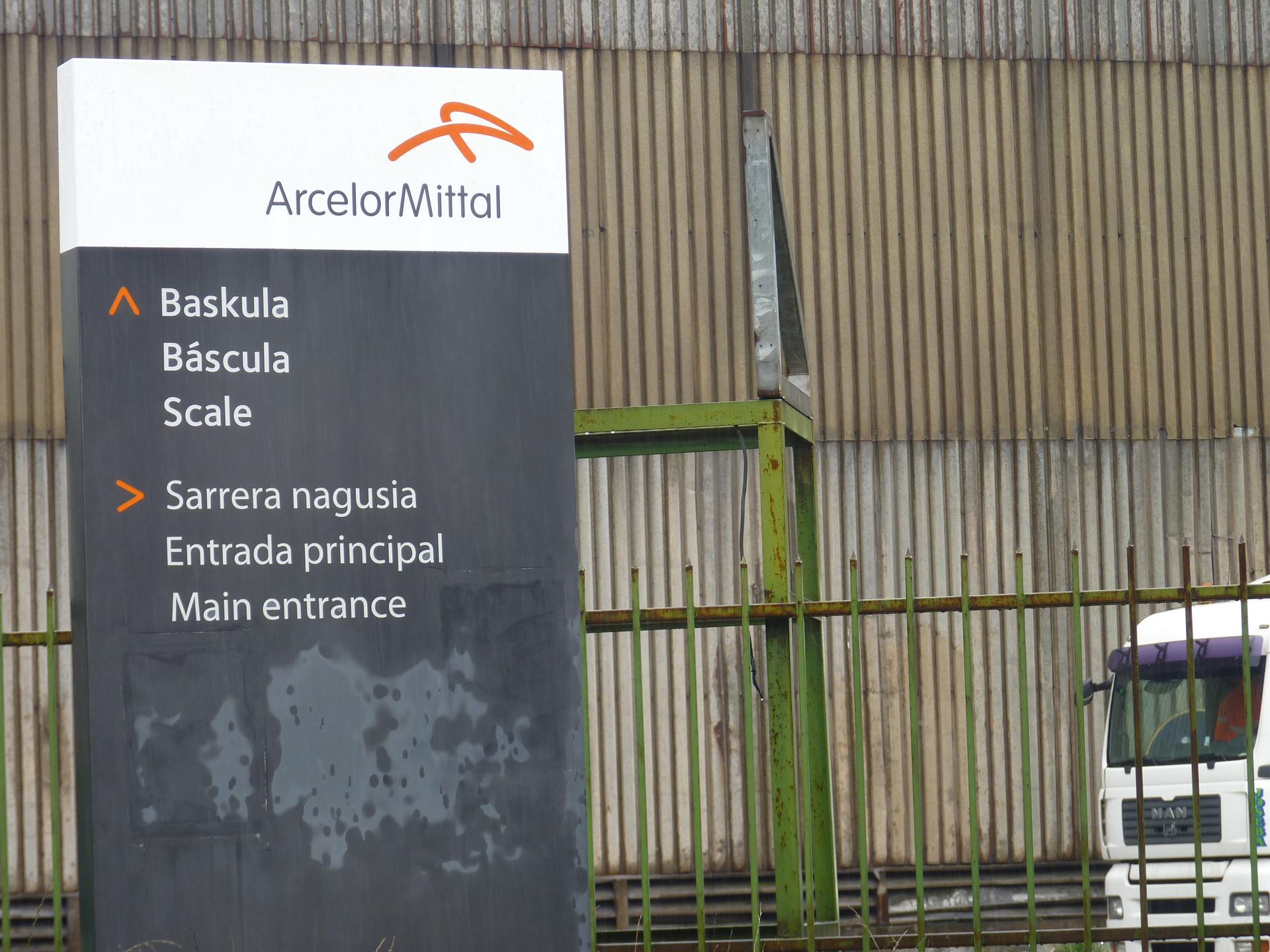 Arcelor Mittal-eko langile batzordearen bilerak Bergarako udalbatzarekin