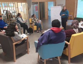 Atzerritarren ikasketak homologatzea, pazientziaz hartu beharreko erronka