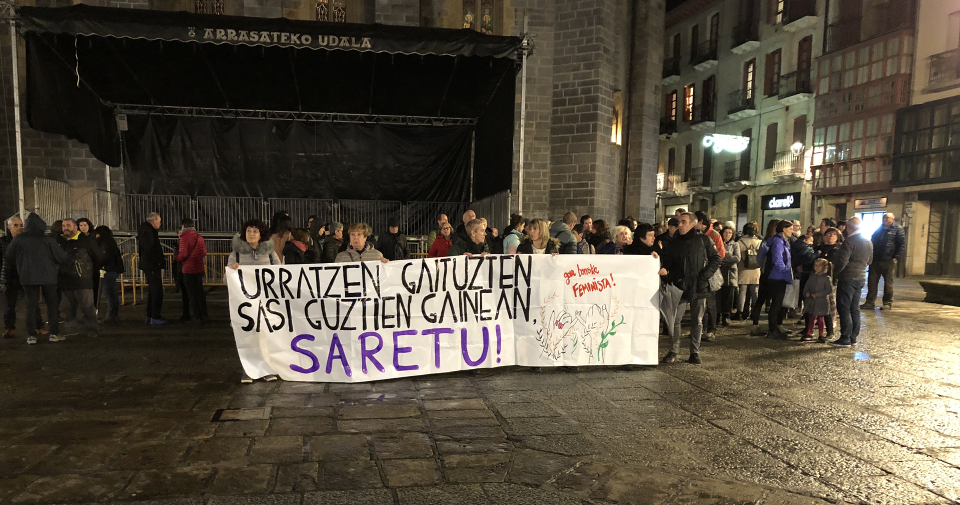 Indarkeria matxistaren aurka elkartu dira Arrasaten