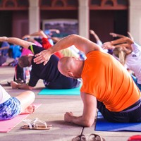 Kore-stretcha eta yoga lantzeko ate irekiak