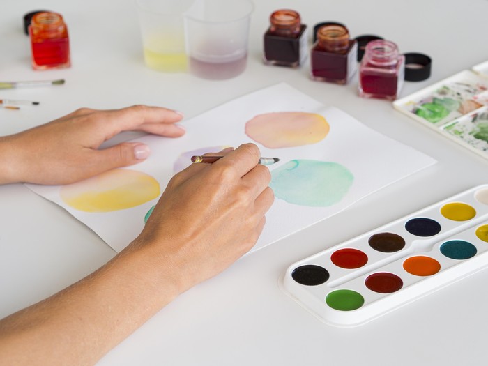 Akuarela tailerrerako izen-ematea zabalik dago