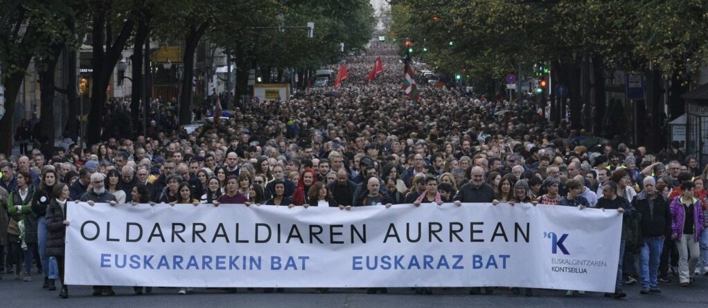 Kontseiluak "oldarraldi judizialak koska bat gora" egin duela salatu du