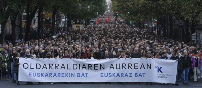 Kontseiluak "oldarraldi judizialak koska bat gora" egin duela salatu du