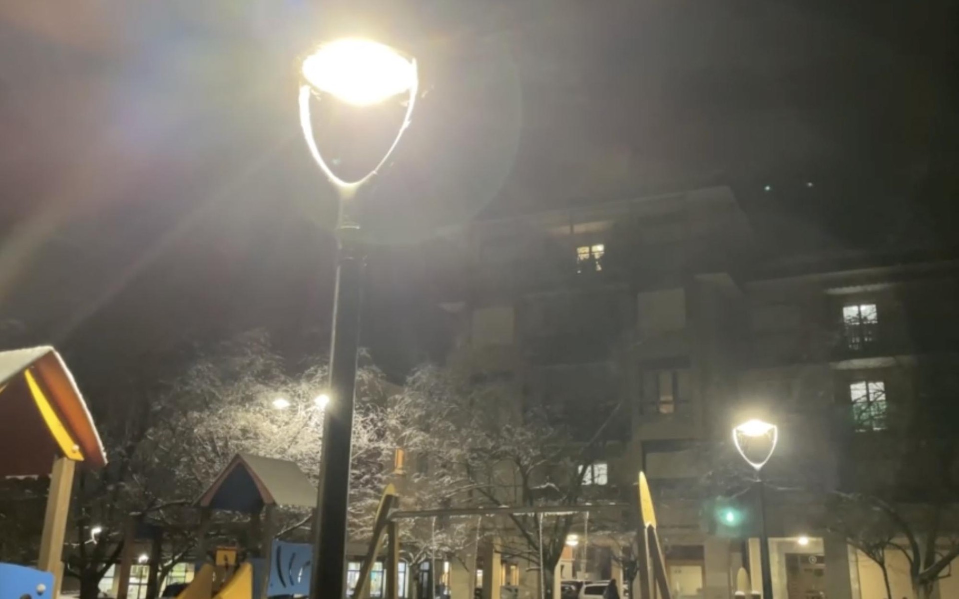Kaleko argi puntuen %85a Led argiteria da Oñatin