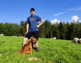 Oihan Azkarate: "Asmoa da gurasoak erretiratzen direnean euren lekukoa hartu eta etxean jarraitzea"