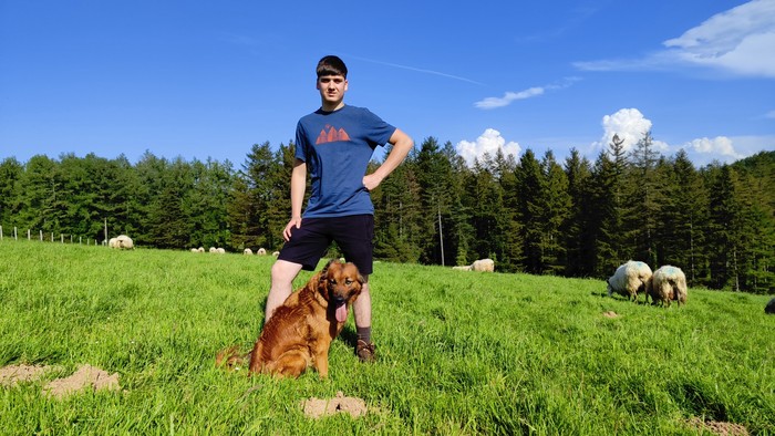 Oihan Azkarate: "Asmoa da gurasoak erretiratzen direnean euren lekukoa hartu eta etxean jarraitzea"