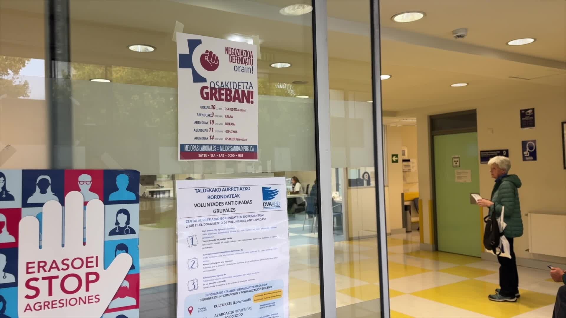 Lan-baldintzak hobetzeko eskatzeko, greba egiten dabiltza gaur Osakidetzan