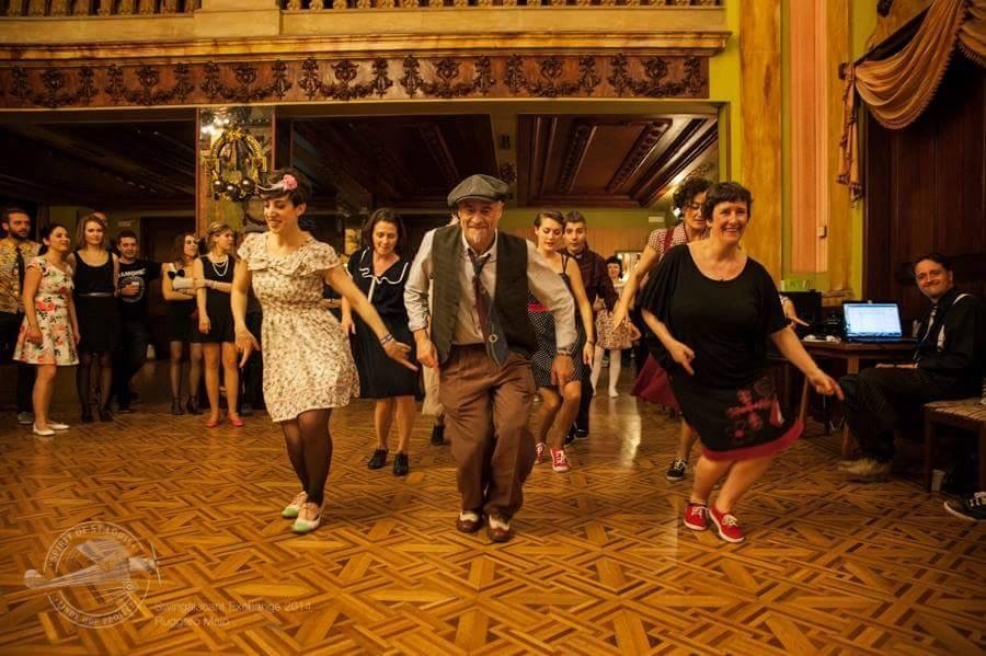 LINDY HOP TAILERRA (SWING)
Irakaslea: Maien Boix