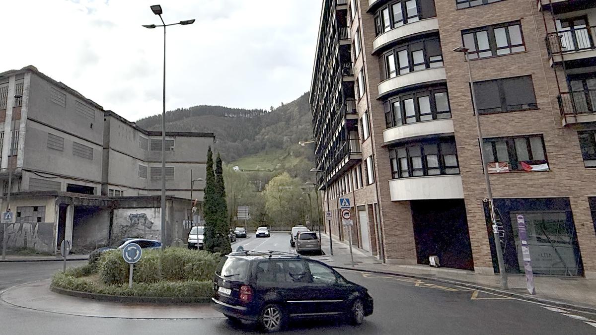 Asfaltatze lanak Musakolan eta Martxoak 8 kalean, maiatzaren 13an hasita