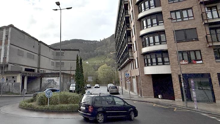 Asfaltatze lanak Musakolan eta Martxoak 8 kalean, maiatzaren 13an hasita