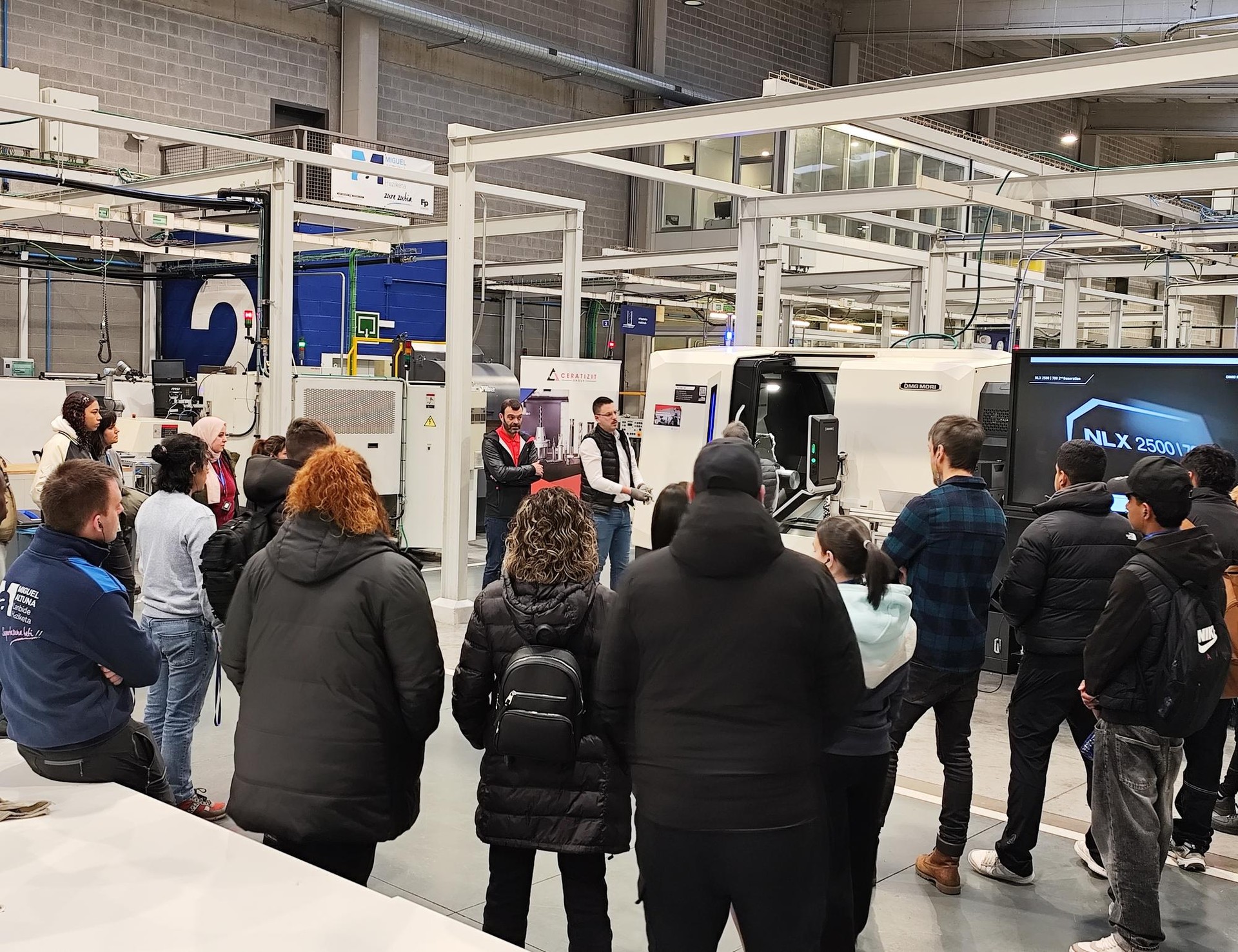 DMG MORI NLX 2500 2nd Generation mekanizaziorako makina berria Miguel Altuna Lanbide Heziketan aurkeztu da