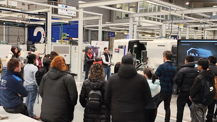 DMG MORI NLX 2500 2nd Generation mekanizaziorako makina berria Miguel Altuna Lanbide Heziketan aurkeztu da