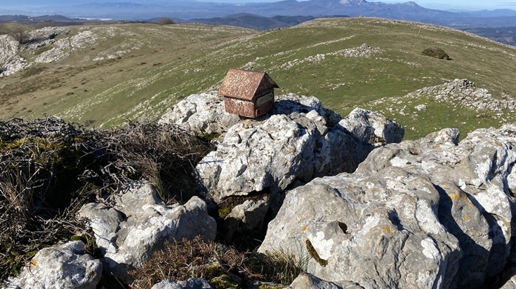 Mendizale bat erreskatatu dute Arlutz mendian