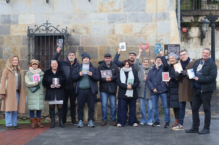 Debagoieneko idazleak batzeko, elkarte berria