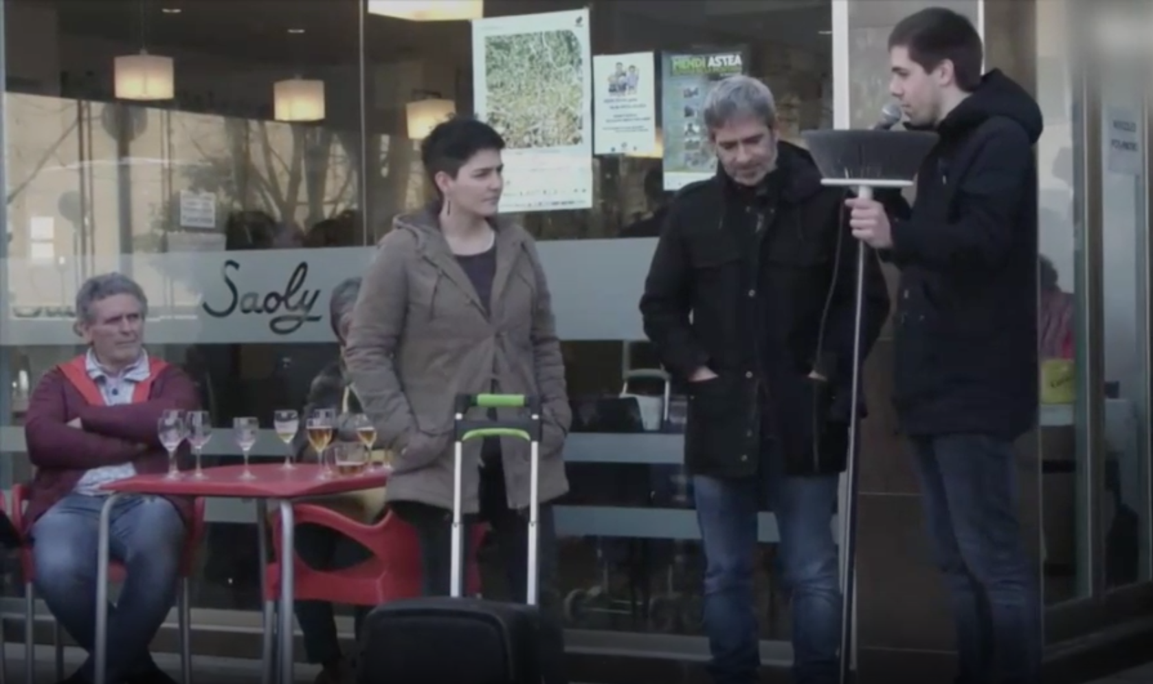 Bost bazkarietako txartel guztiak agortuta daude