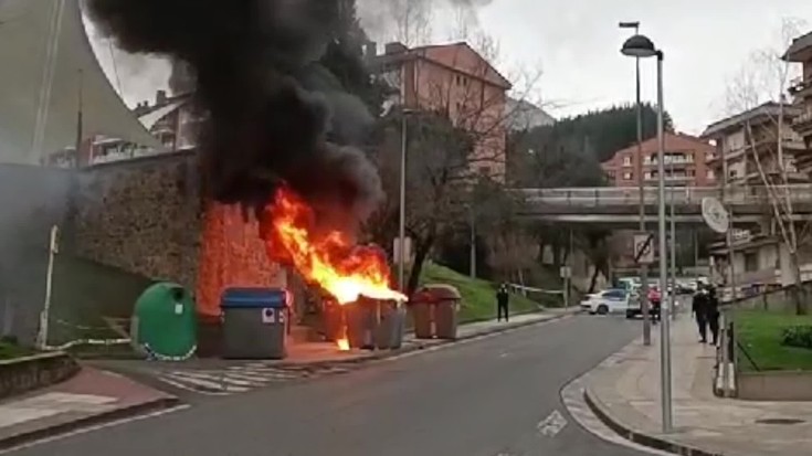 'Hemen Debagoiena': Mankomunitatea kezkatuta, edukiontzien erreketa dela-eta