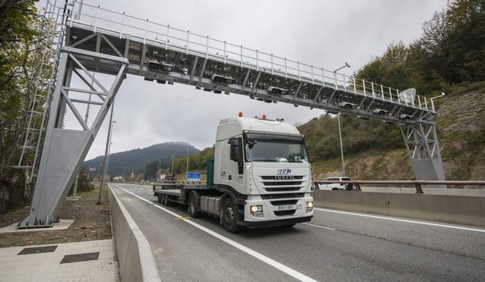 Beasain-Bergara autobideko bidesarien kontra agertu da Debagoieneko Ezker Anitza-IU