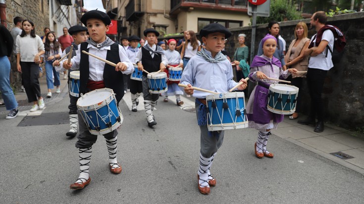 17:30era aurreratu da haurren danborrada