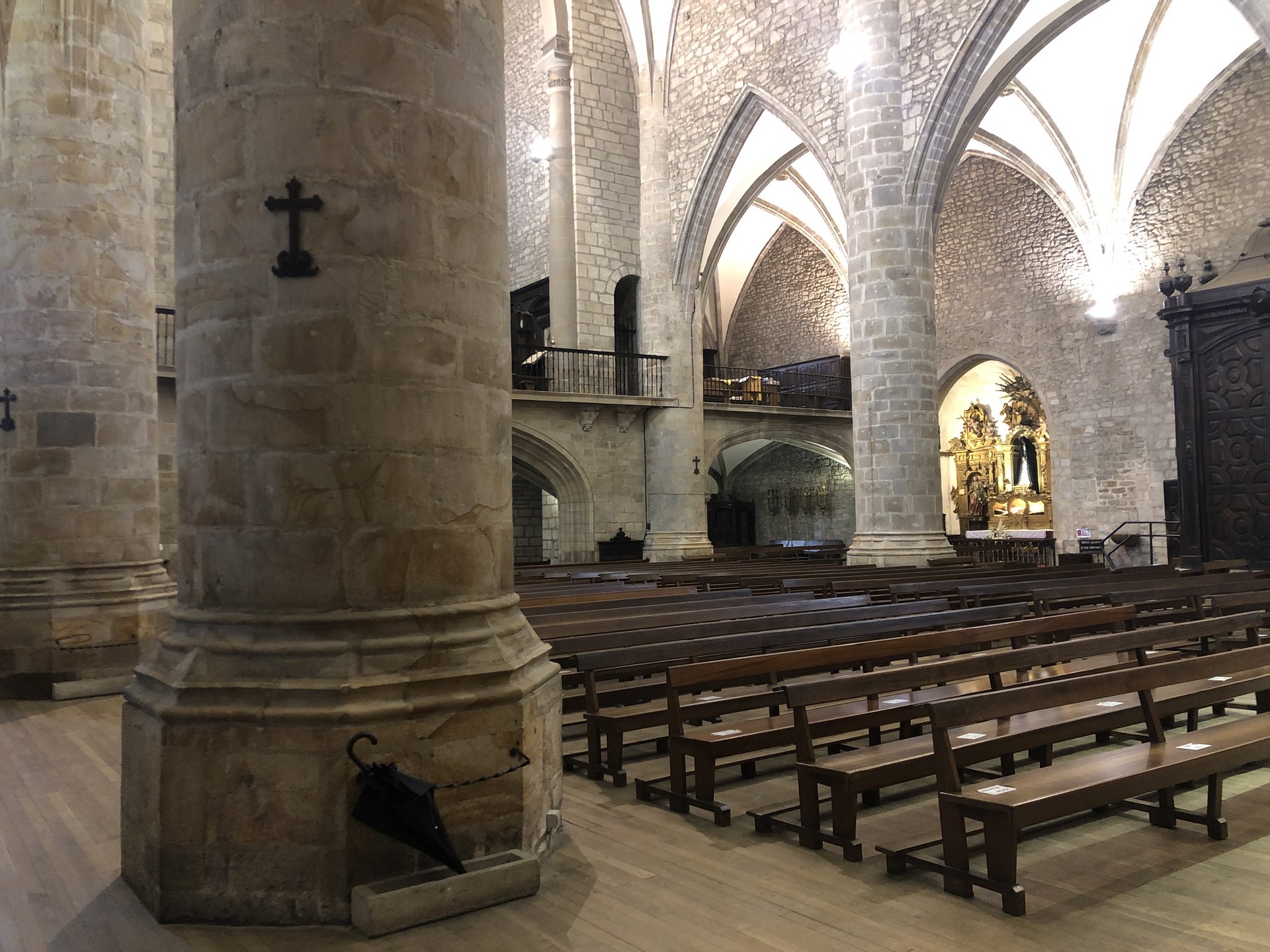 Astelehenean itxiko dute San Miguel parrokia, sitsaren kalteak konpontzeko